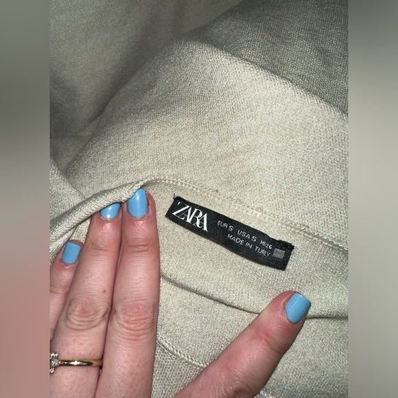 ZARA - Bodycon Sweater Dress - Picture 2 of 4